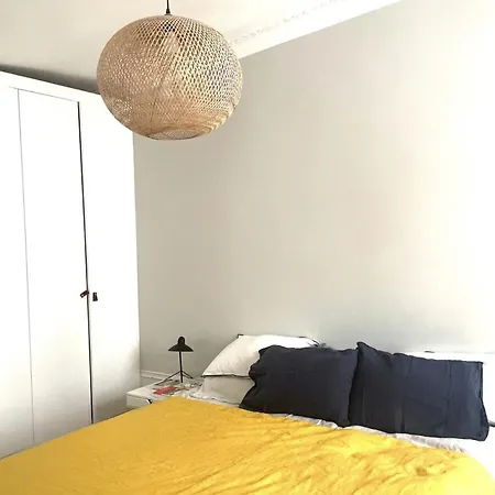 Lägenhet 3 Bedrooms In Montmartre Paris