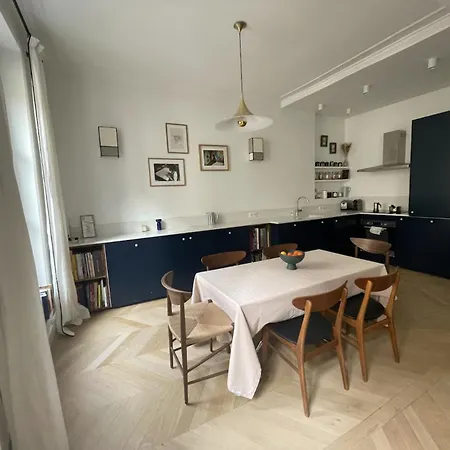 3 Bedrooms In Montmartre
